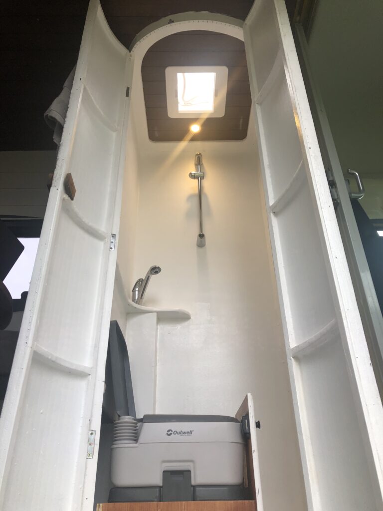 Bathroom of Unfollows Rolling Beach Hut